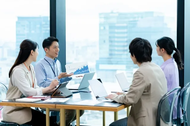 ホエールの物流現場を支える責任者やスタッフのイメージ