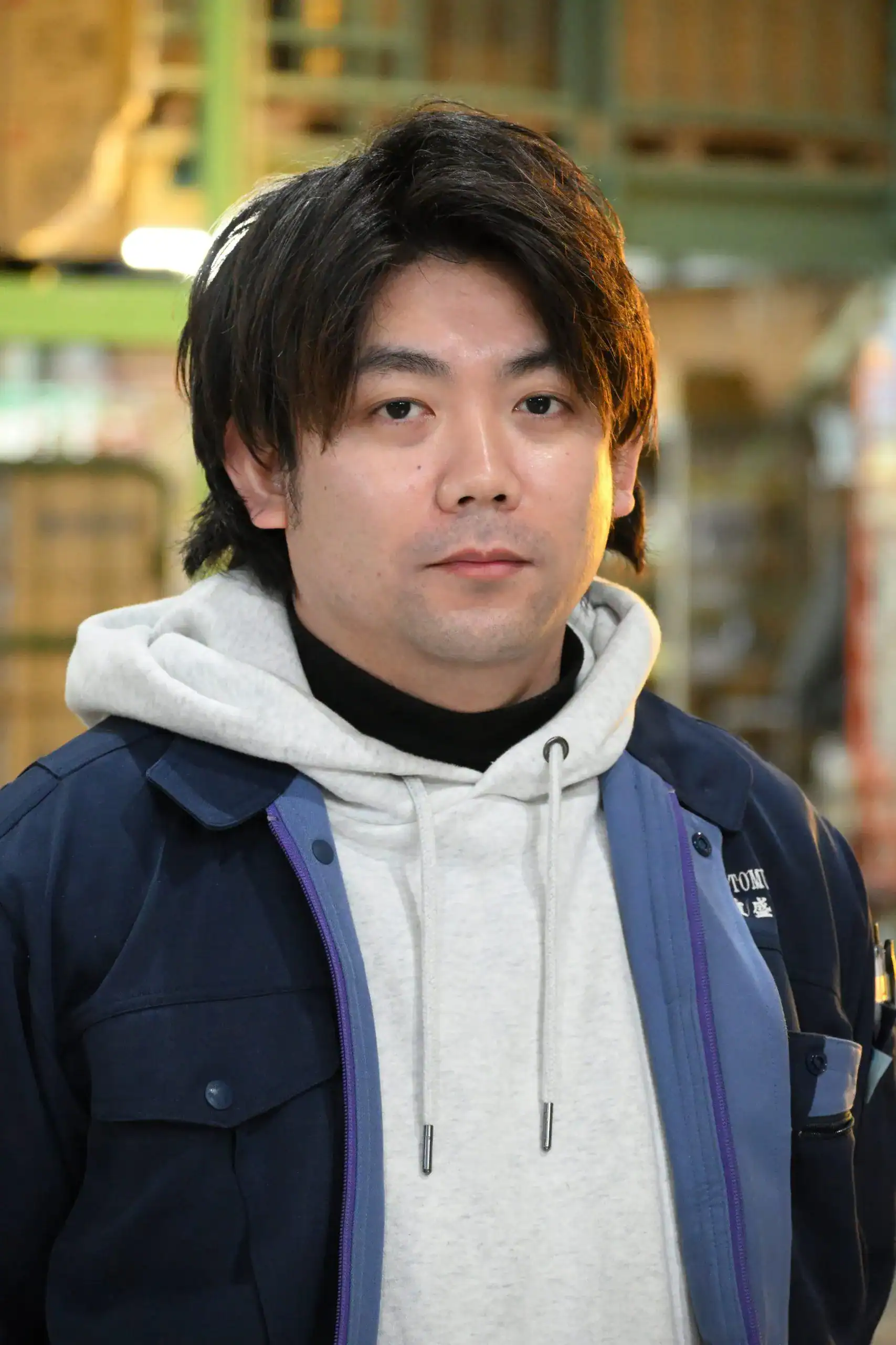 倉庫責任者 重盛健太郎の顔写真